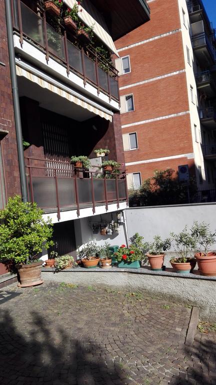 Emi Apartment Bollate Exterior foto